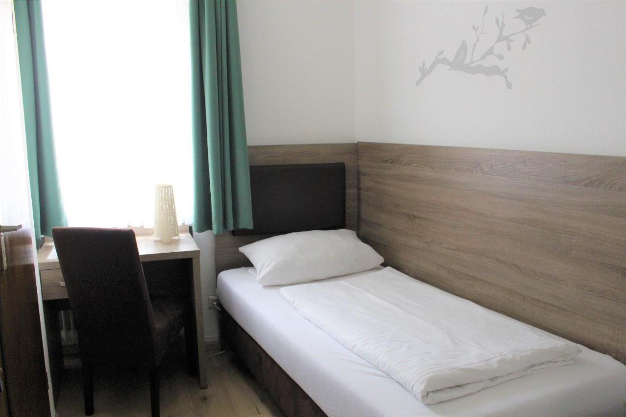 Hotel Ulmer Spatz Экстерьер фото