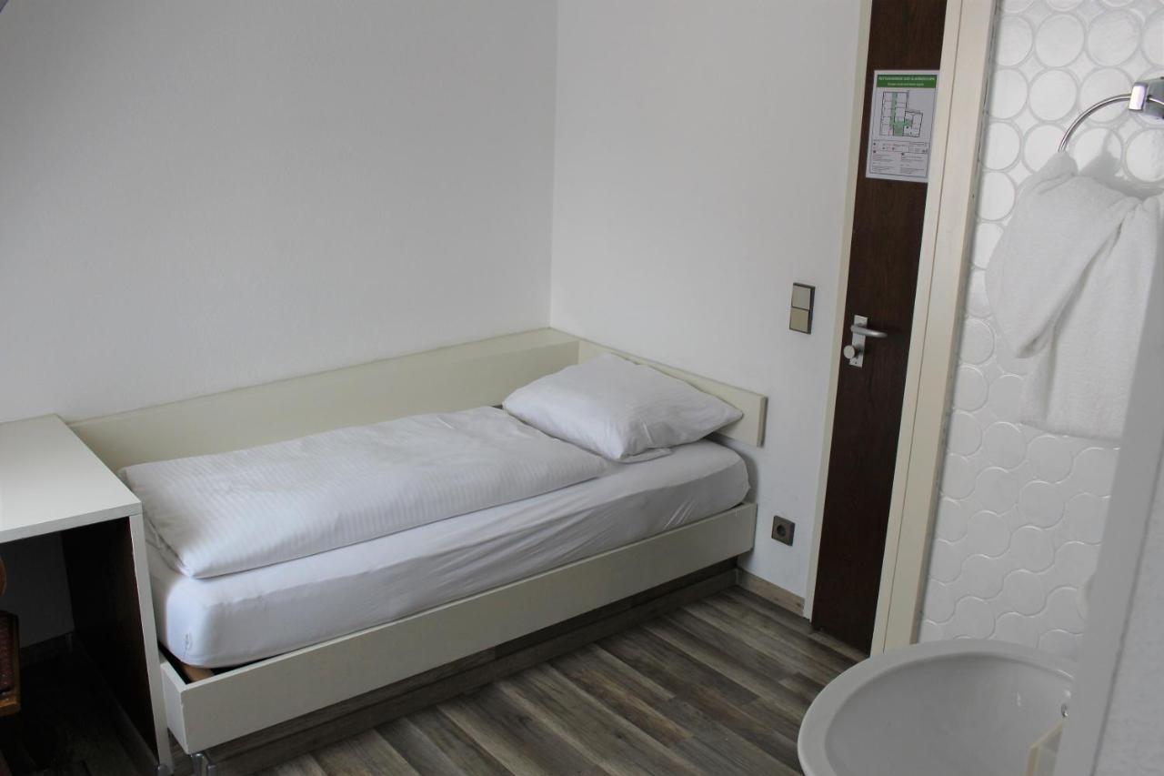 Hotel Ulmer Spatz Экстерьер фото